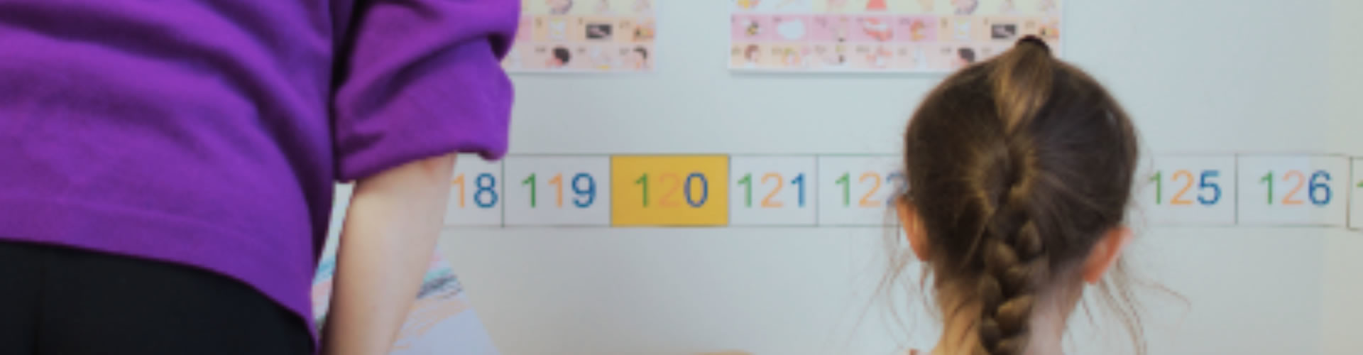 How do you teach a foreign language in a bilingual nursery school?